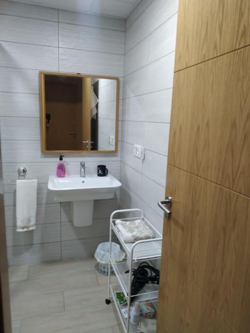 Se Alquila Habitacion Muy Luminosa Con Bano Privado En Apartamento Compartido Rincón de la Victoria Εξωτερικό φωτογραφία